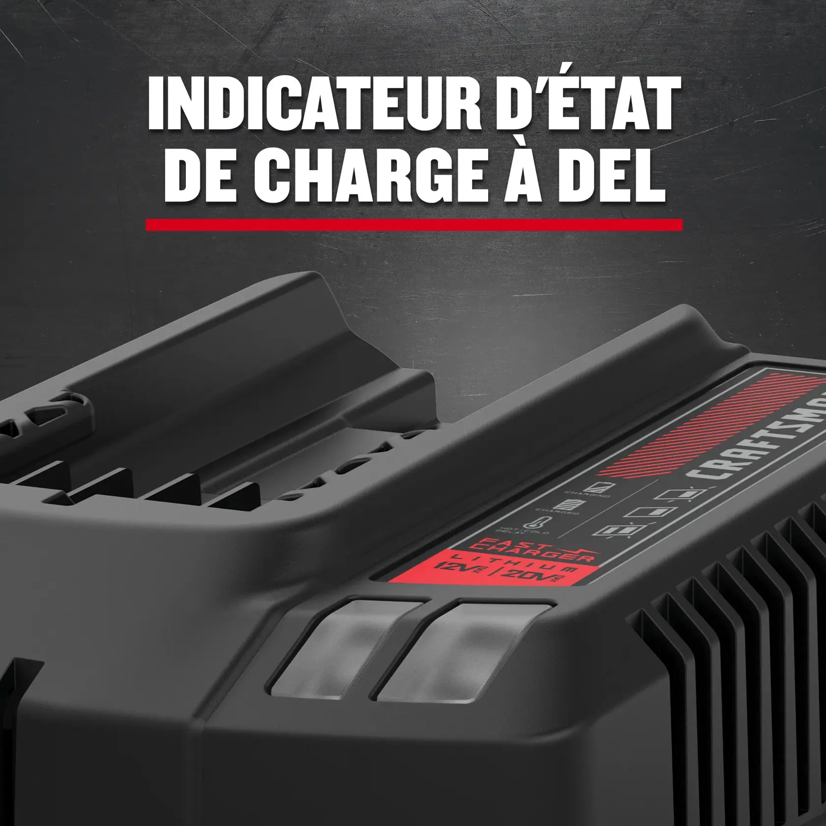 Vue rapprochée du charger avec l'indicateur d'état de charge à DEL
