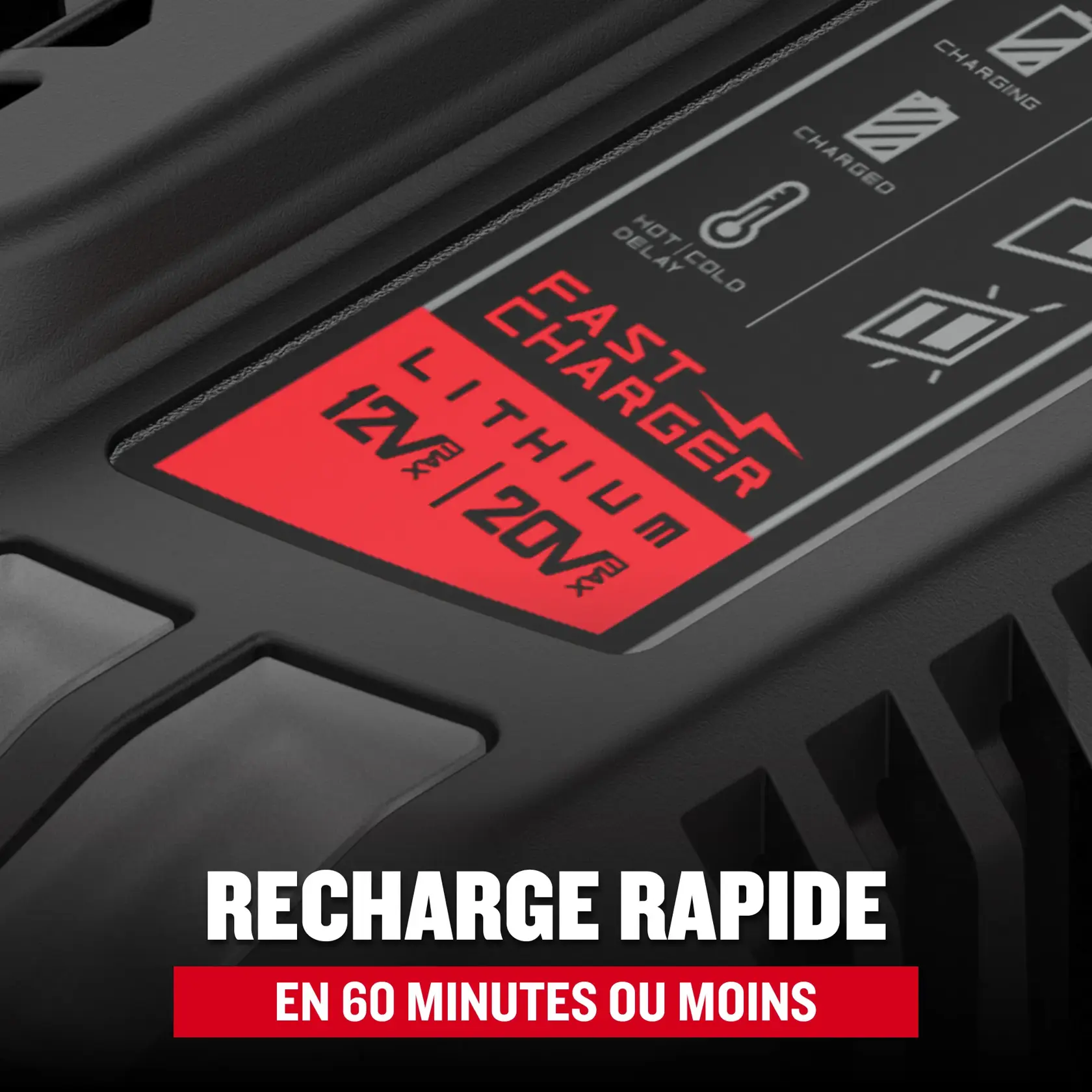 Vue rapprochée du charger avec texte sur le recharge rapide en 60 minutes ou moins