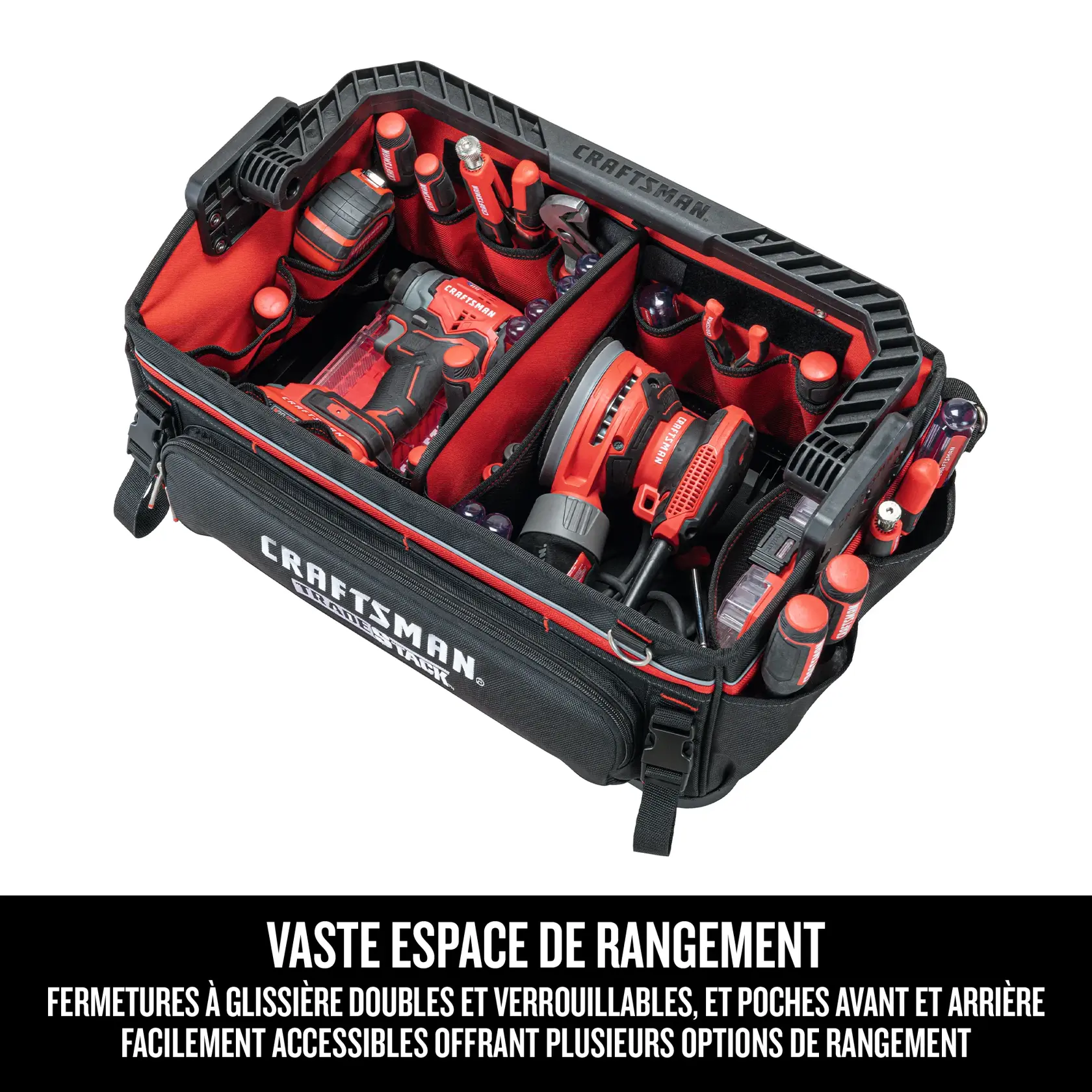 Vaste espace de rangement. Fermetures à glissière doubles et verrouillables, et poches avant et arrière facilement accessibles offrant plusieurs options de rangement