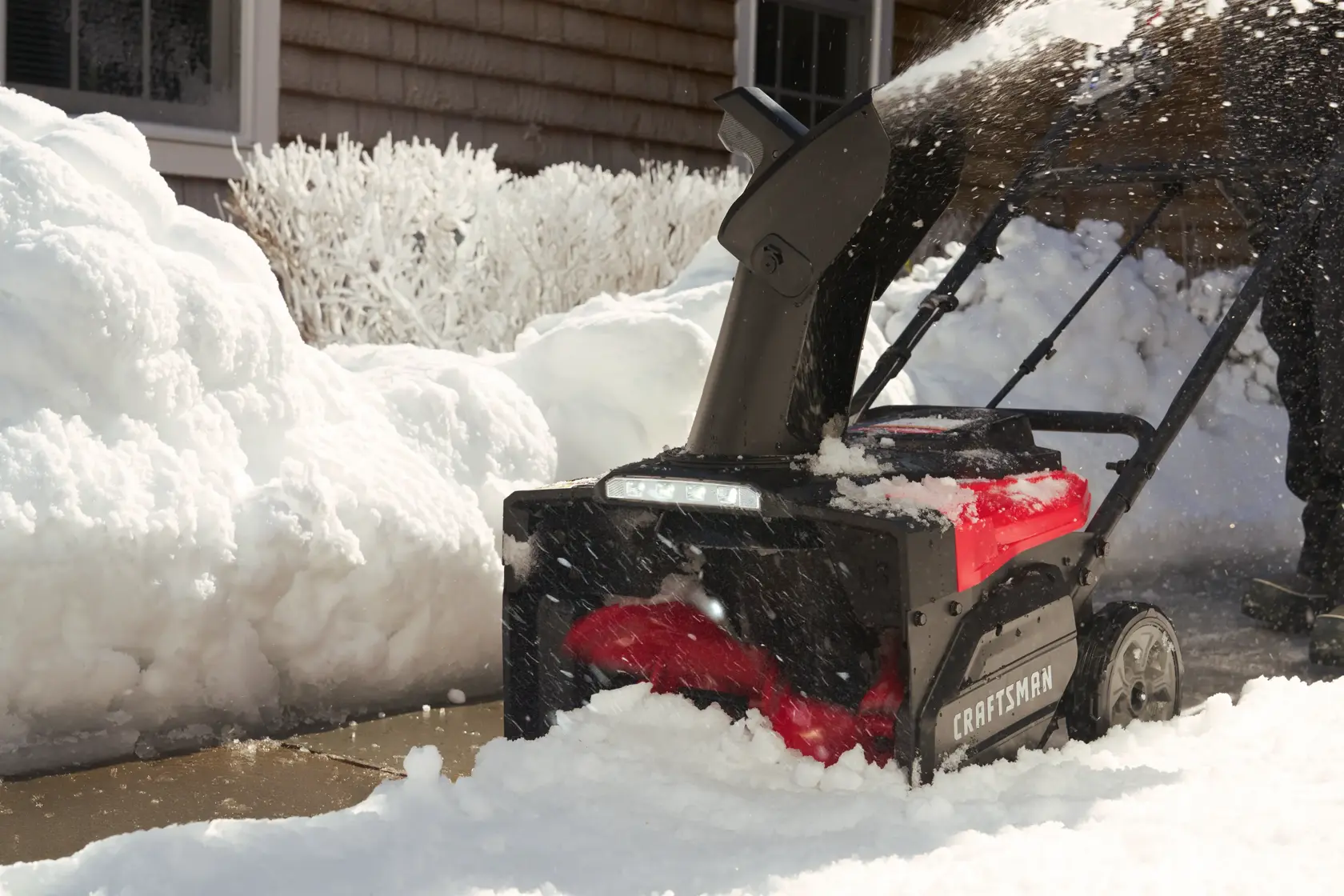 LED auger housing light bar on CRAFTSMAN 2x20V 18" Snow Blower