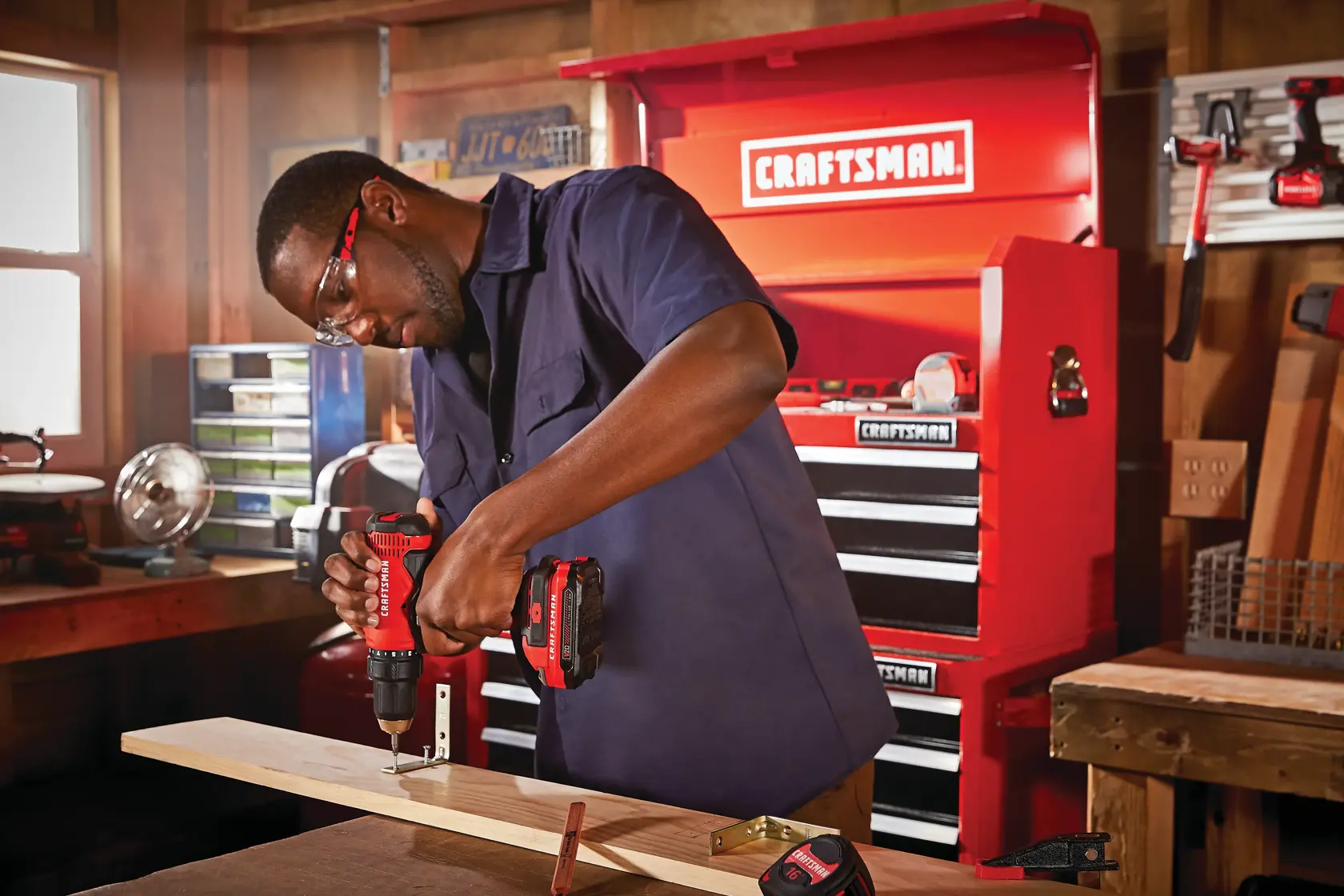 Ensemble de perceuse-visseuse sans fil V20* avec chargeur et 2 batteries de 1,5 Ah