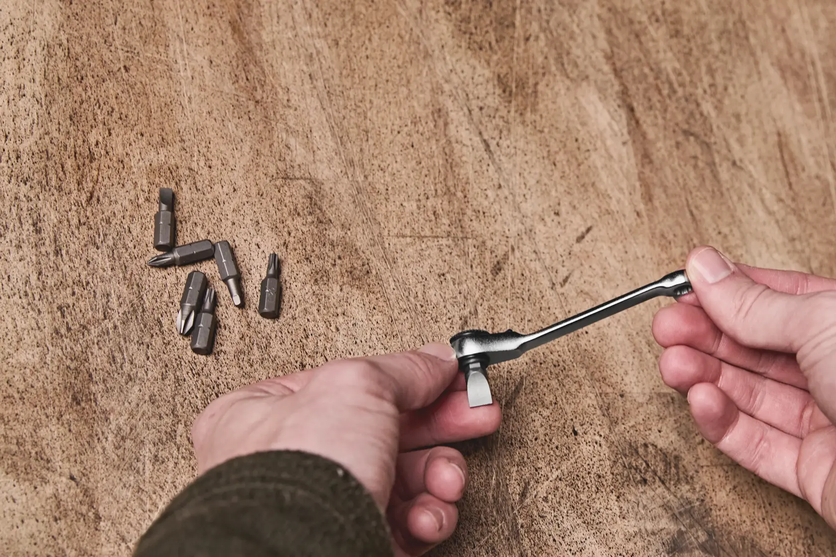 CRAFTSMAN CMHT68008 screwdriver Set, Ratcheting Offset, Multi-Bit