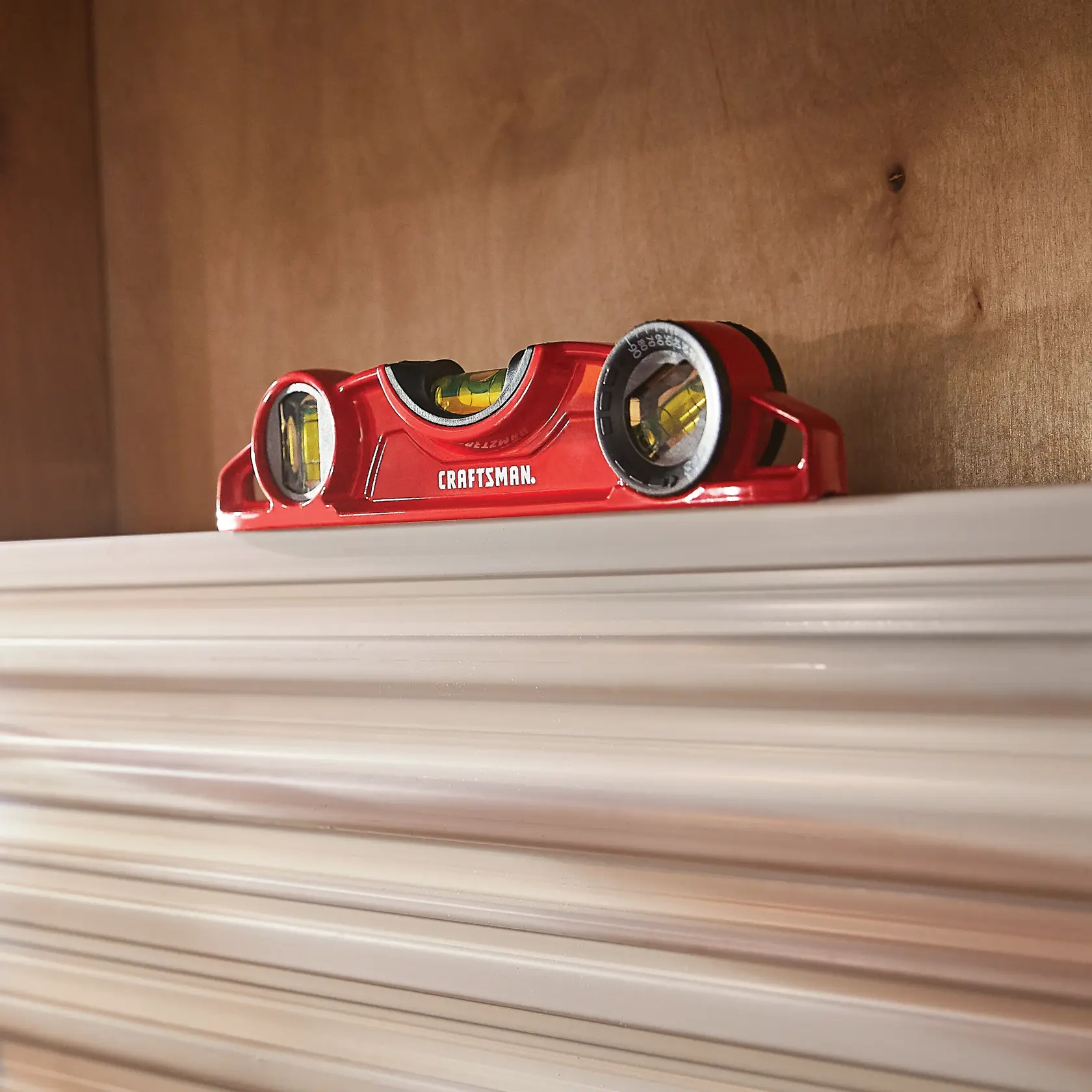 Niveau torpille moulé de 23 cm (9 po)