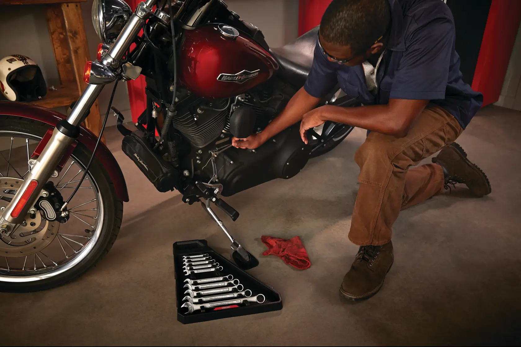 View of CRAFTSMAN Wrenches: Set  being used by consumer